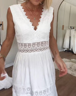 Aurelia | Vestido de encaje en V