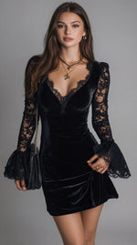 Vestido Negro de Terciopelo y Encaje