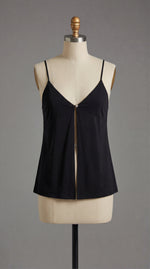 Noa | Blusa negra de tirantes con escote profundo